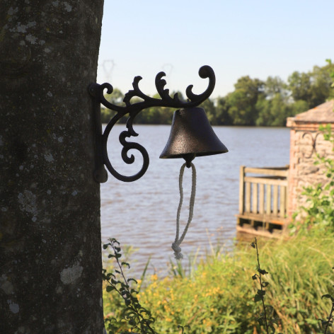 Cloche marron arabesque