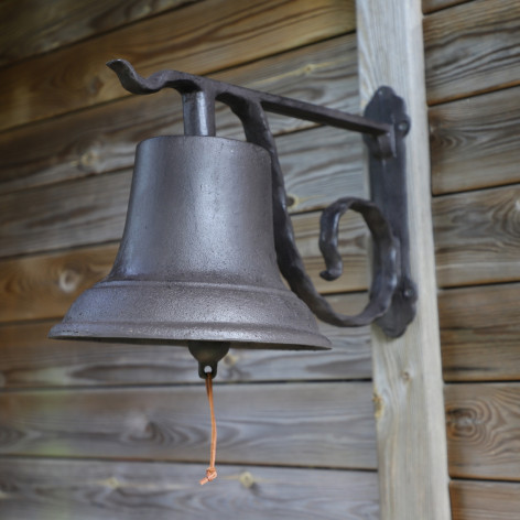 Grosse cloche murale en fonte marron - GM