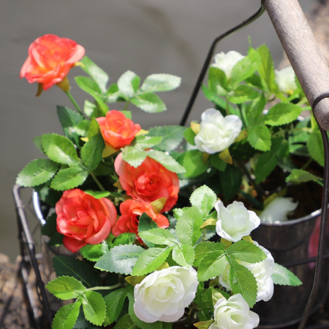 Rosier Artificiel Corail en pot de terre