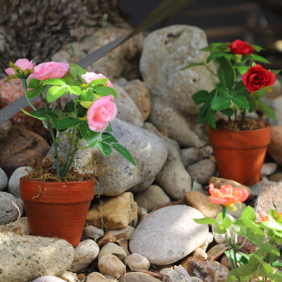 Rosier Artificiel Rose en pot de terre