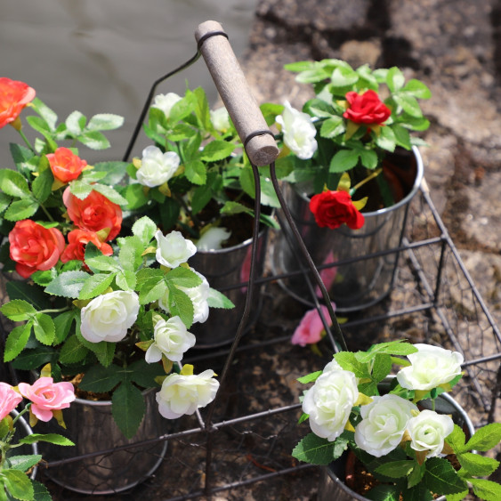 Rosier Artificiel Rouge en pot de terre