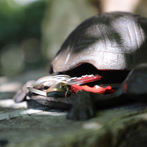 Tortue cache clé en fonte marron 14 x 9.5 x 6.5