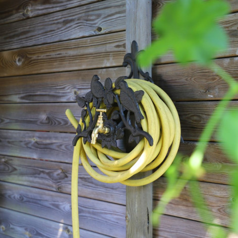 Porte tuyau d'arrosage en fonte noire