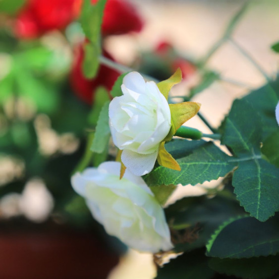 Pot de rosier artificiel blanc