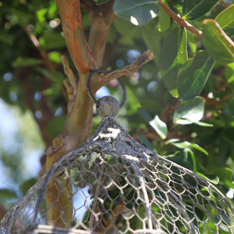 Cage à oiseaux bougeoir grillagée en métal gris 23 x 17 x 45 cm