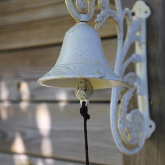 Equerre +cloche en fonte blanc