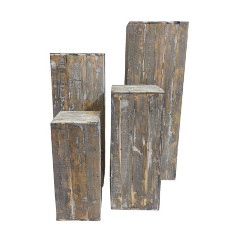 Set de 4 colonnes en bois grisâtre